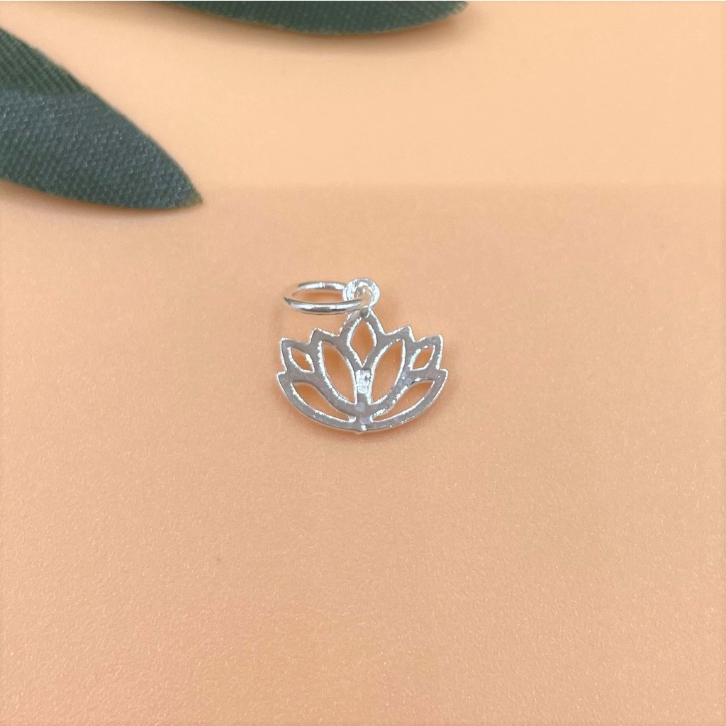 Charm móc treo hoa sen bạc trắng - Charm Bạc 925 - Mã CB356