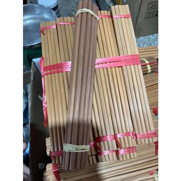 ĐŨA TRE VÓT TAY NG THÁI TÂY BẮC 1 BÓ 20 CÁI