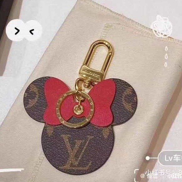 LV Móc Khóa Hình Chuột Mickey Xinh Xắn