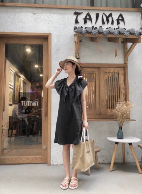 VÁY SUÔNG CỔ V BÈO