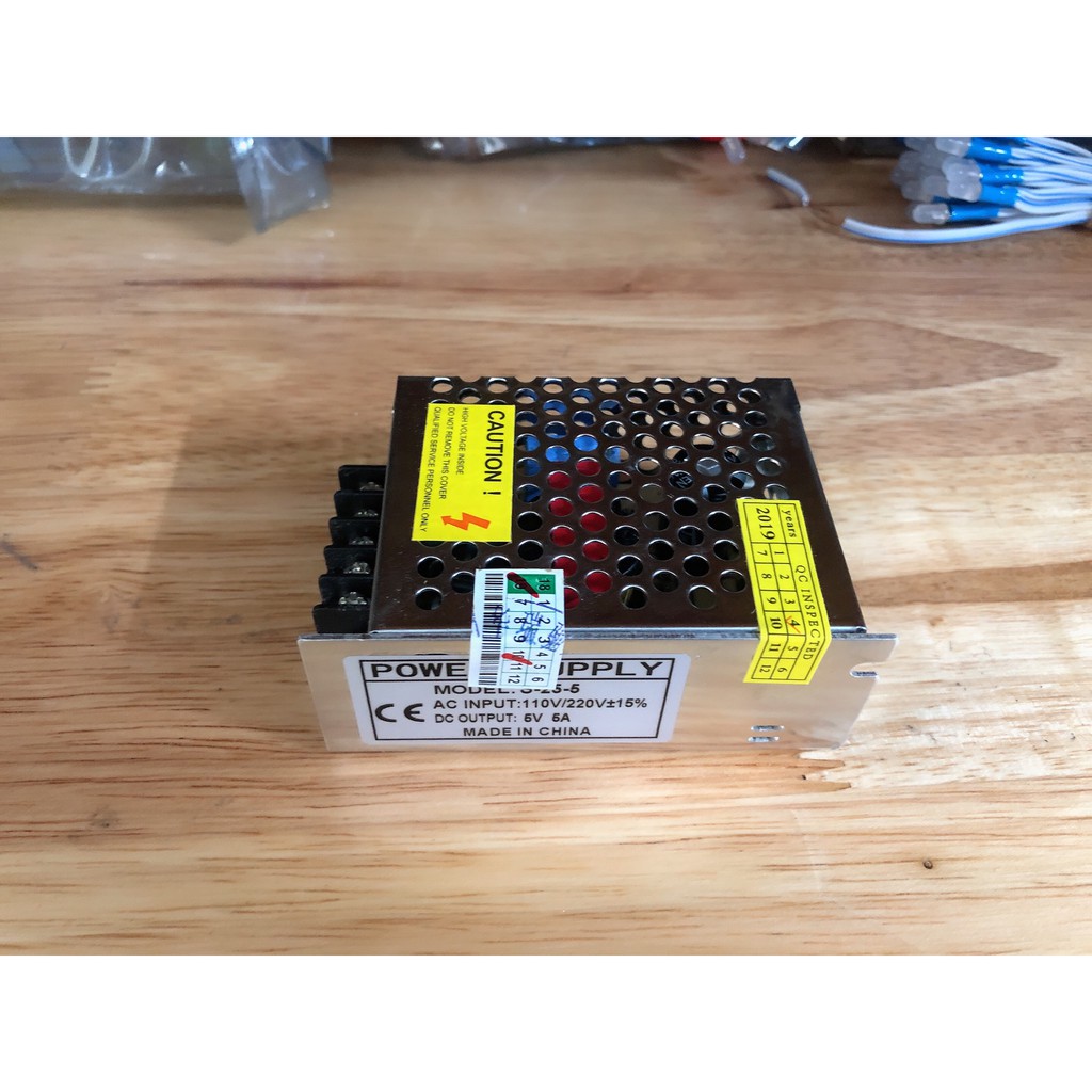NGUỒN TỔ ONG 5V 5A