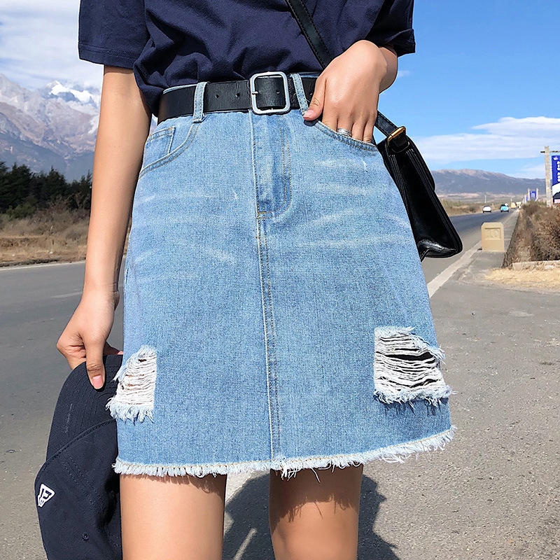 Chân váy jean ngắn lưng cao phong cách Hàn Quốc xinh xắn cho bạn gái