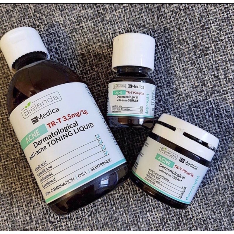 Toner Bielenda Dr Medica Anti-acne Dermatological Toning Liquid làm sạch sâu & dịu da, giảm mụn, kiềm dầu nhờn