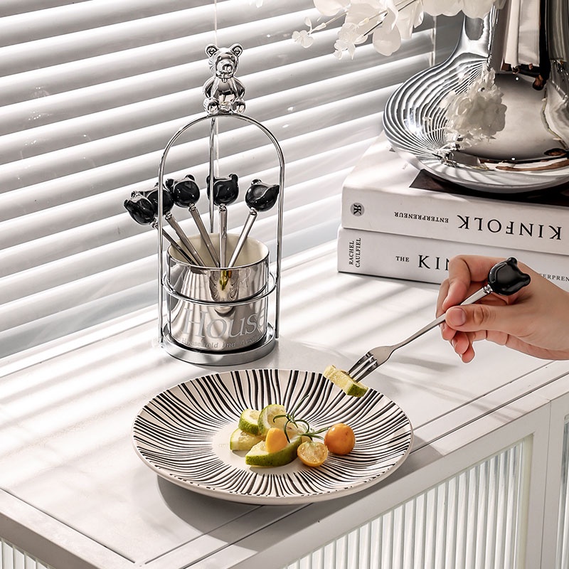 SẴN - HOẢ TỐC Bộ Nĩa xiên trái cây có ống đựng đi kèm hình Gấu Bearbrick bạc sang trọng, Nĩa Tết 2022