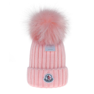 Mũ Len Beanie Đính Búp Lông Pompom