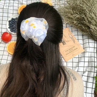 Cột Tóc Scrunchies 2 Lớp Voan Hoa Cúc Satin Trắng