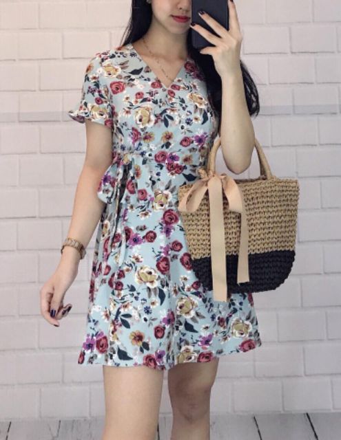 Đầm hoạ tiết hoa 2 màu xinh lung linh