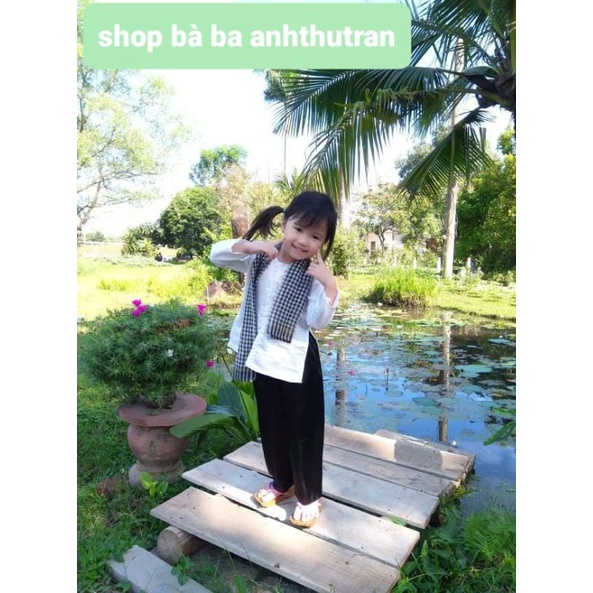 Bà ba áo trắng quần đen unisex