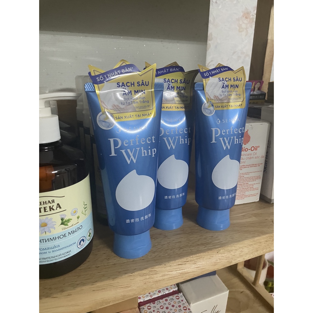 Sữa rửa mặt Senka tạo bọt chiết xuất tơ tằm trắng Perfect Whip 120g - Unipharcare