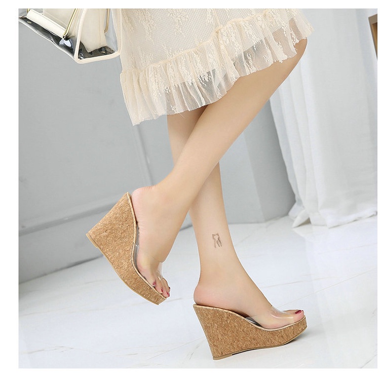 DÉP XUỒNG QUAI TRONG SHOP BƠ SIÊU NHẸ, SIÊU ÊM, SIÊU TÔN DÁNG XUON01