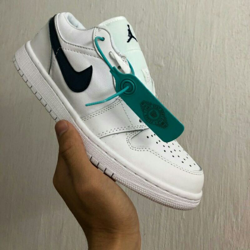 Giay sneaker jd1 low mau white/navy chuan rep11 size 40 fullbox