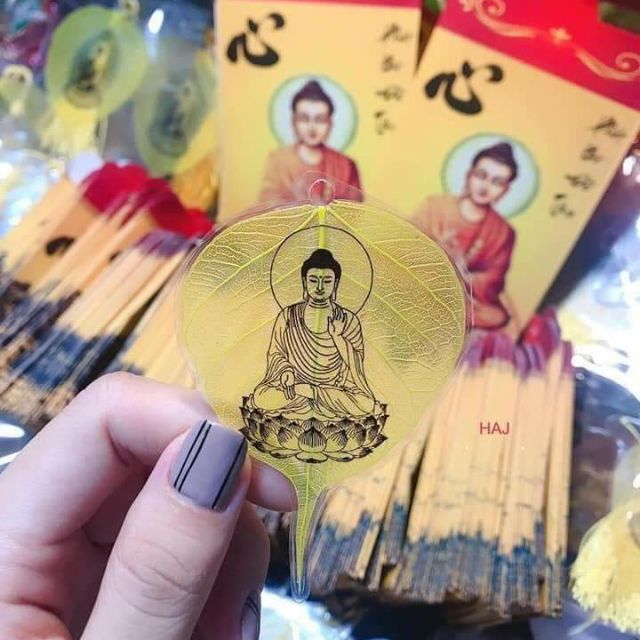 Lá bồ đề bình an, may mắn, thức tỉnh.