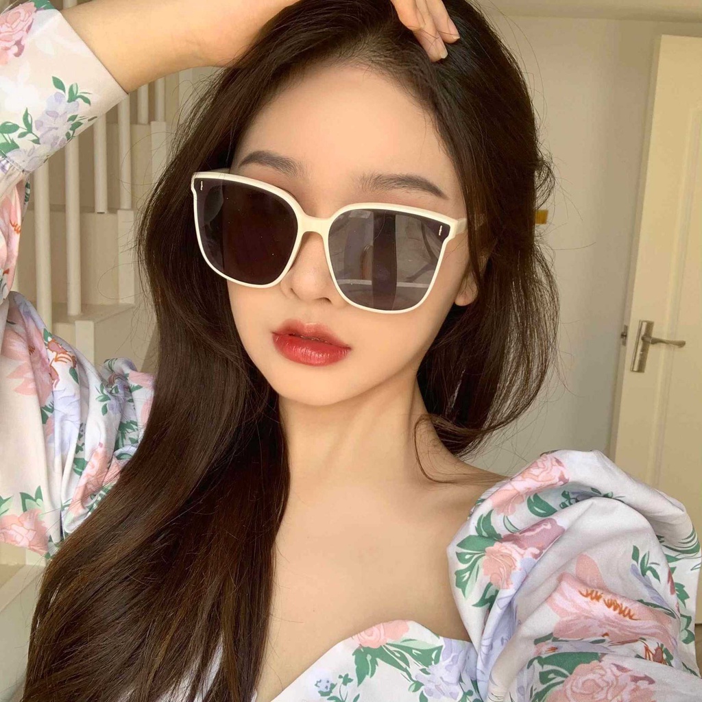 Kính Mắt Thời Trang Nam Nữ Đen Vạch Dọc Siêu Hot Trend Phong Cách Hàn