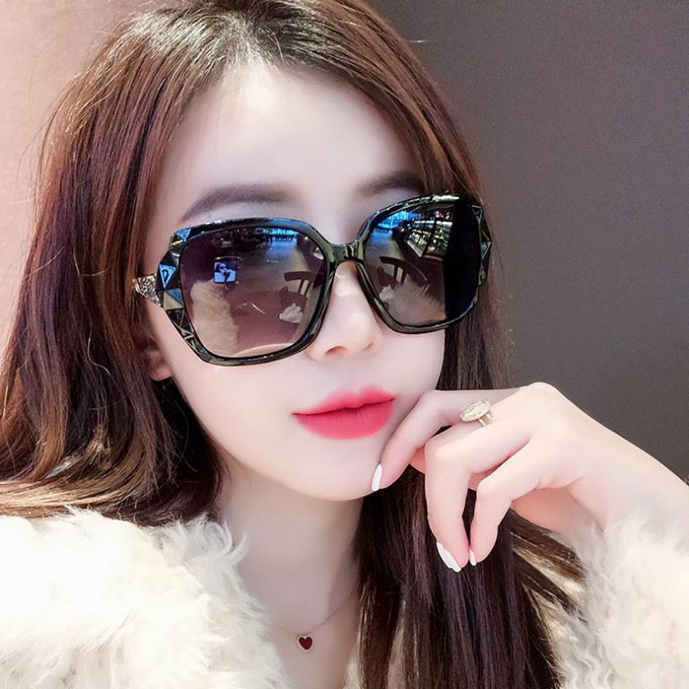 Kính Mát Oversized Kiểu Dáng Hình Học Cổ Điển Thời Trang Cho Nữ