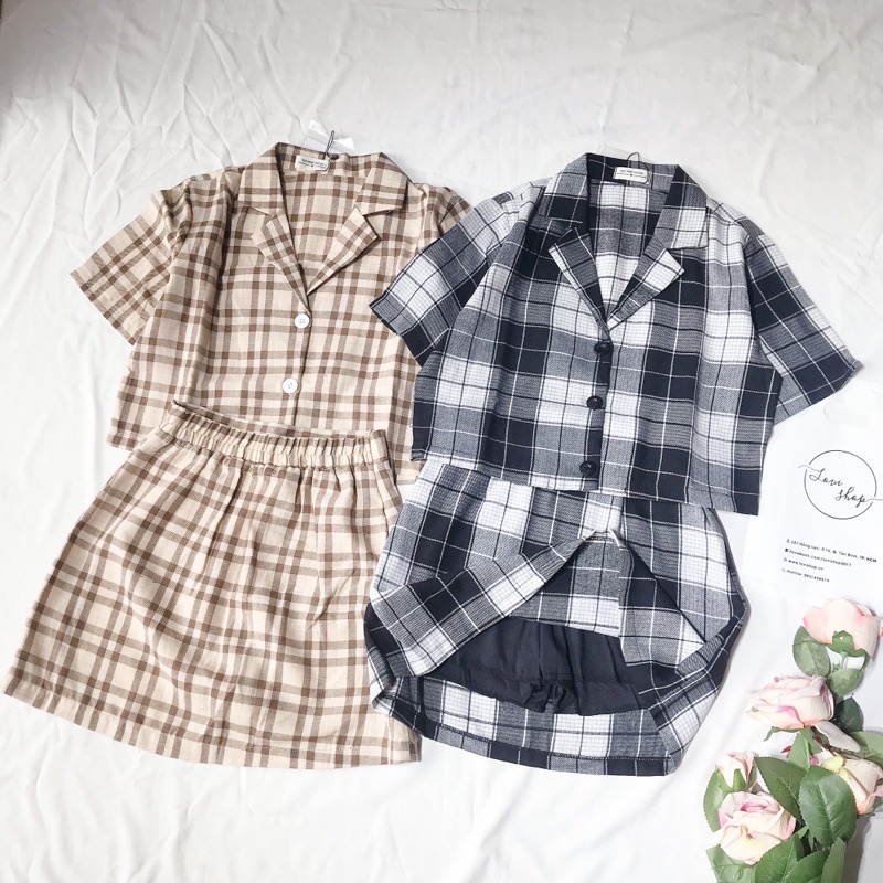 Set chân váy caro áo cổ vest Lovi