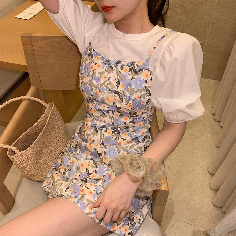 Set áo thiết kế kiểu tay phồng + đầm yếm in hoa phong cách Hàn Quốc