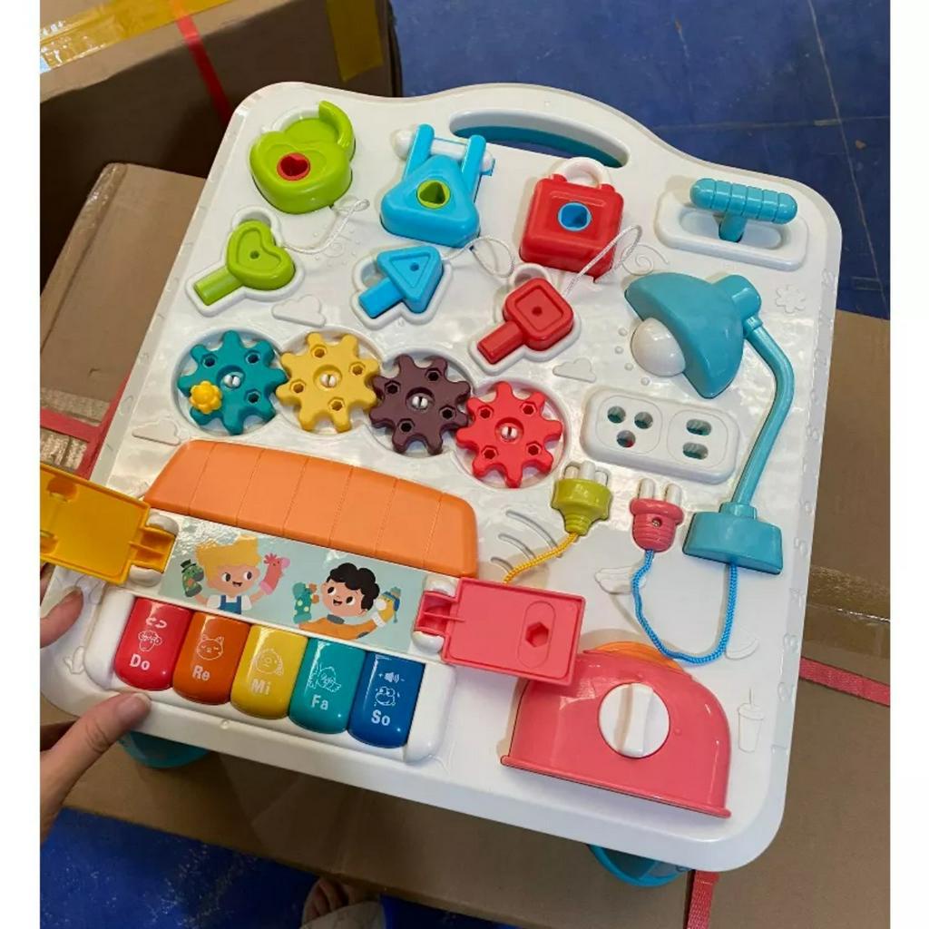 Bảng bận rộn - busy board - đồ chơi thông minh giúp bé phát triển toàn diện