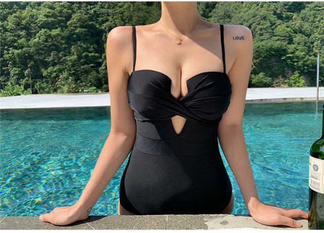 Áo tắm 1 mảnh cúp gọng sexy | BigBuy360 - bigbuy360.vn