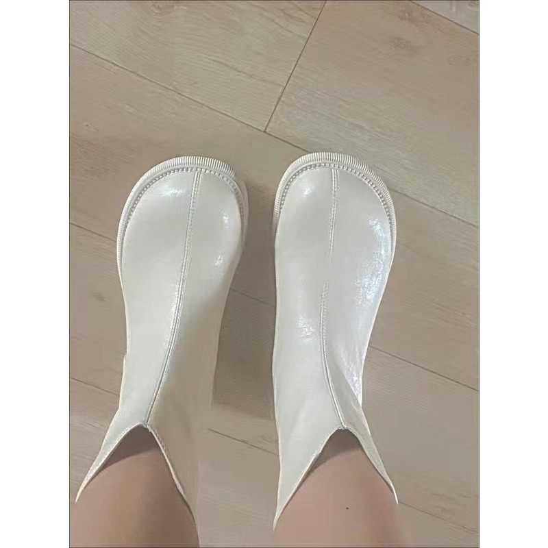 [HÀNG ĐANG VỀ] Giày bốt martin cổ vát V style ullzang B010