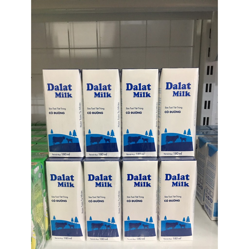 Lốc sữa tươi tiệt trùng Dalat milk có đường/ ít đường 180ml