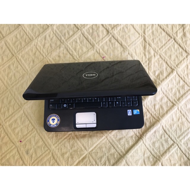 Laptop UFO Dell 1014 đen đẹp sang trọng thời trang văn phòng