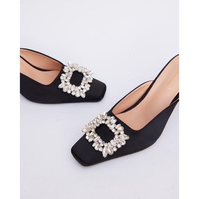 22176 - CAO GÓT IVY SATIN CLOSED TOE MULES