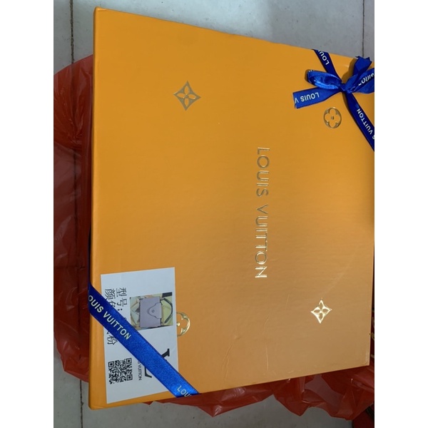 Hộp nam châm LV size 20cm 22cm 25 cm vừa hộp thường và nam châm