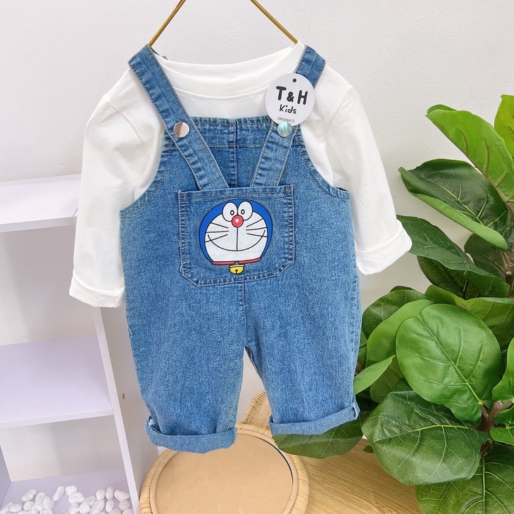 Bộ yếm Doremon dễ thương cho bé yêu - Set quần yếm đùi và áo kẻ ngang tay bèo cho bé từ 7 - 18 kg, SUN KID'S