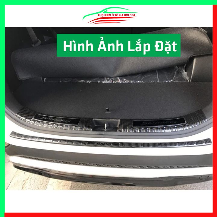 Ốp chống trầy cốp Santafe 2019-2021 cacbon sáng bóng