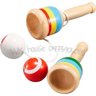 Đồ chơi kendama tung bóng bằng gỗ giúp con tránh xa thiết bị điện tử