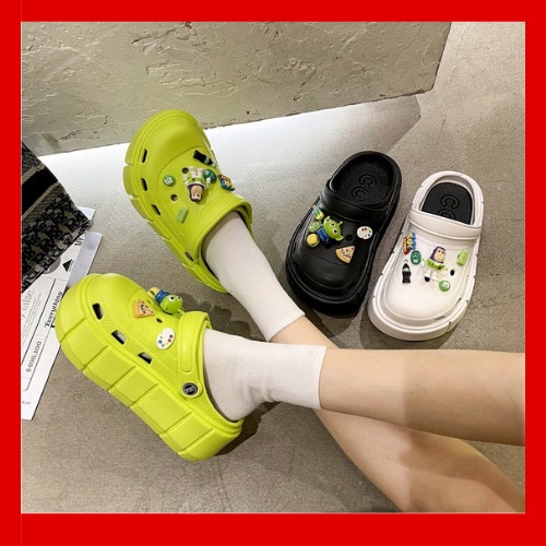 Xả Kho ) Dép Cross Nữ Siêu Cute Đế 4cm, Nhẹ, Êm Kèm Sticker Dễ Thương Mẫu Mới Nhất