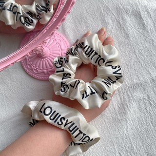 Cột tóc scrunchies vải lụa satin chữ LV trắng đen