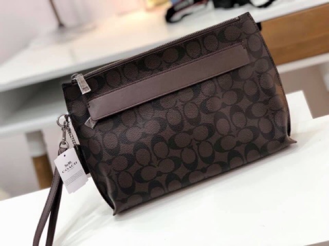 Clutch cầm tay đựng ipad