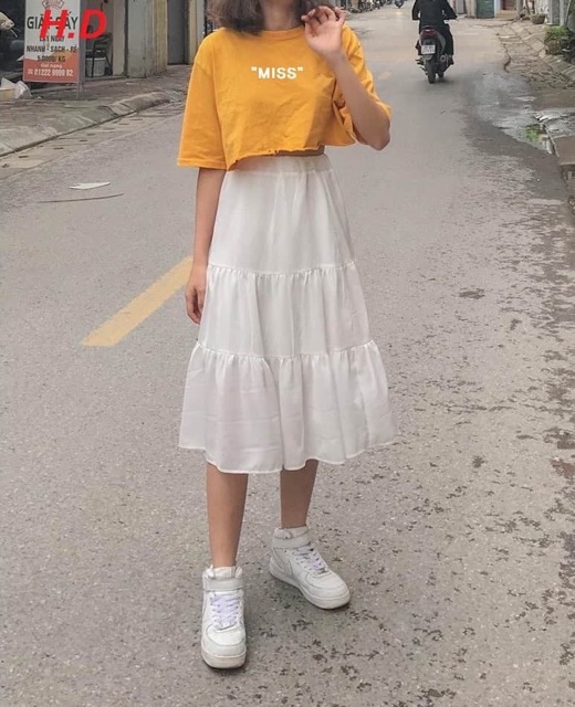 Sét áo croptop Mis + chân váy ba tầng HĐ12 | BigBuy360 - bigbuy360.vn