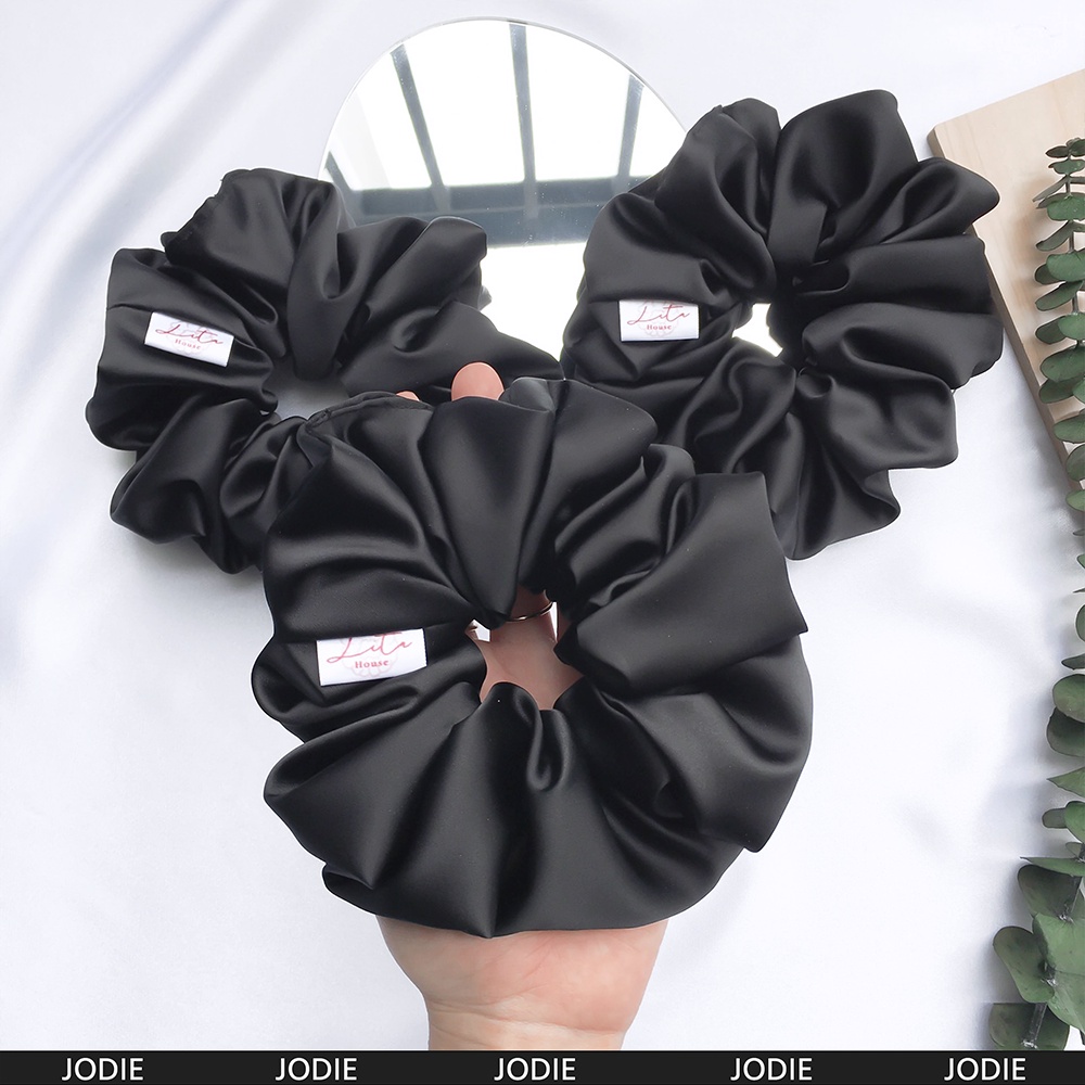 JODIE - Dây chun buộc tóc Satin Scrunchies Handmade I BLACK