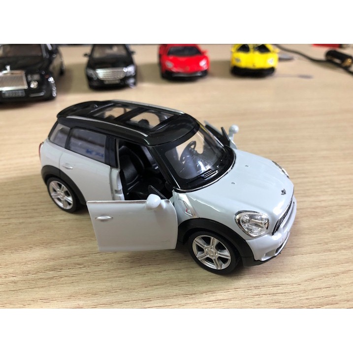 Mô hình xe Mini Cooper bằng hợp kim tỉ lệ 1:32