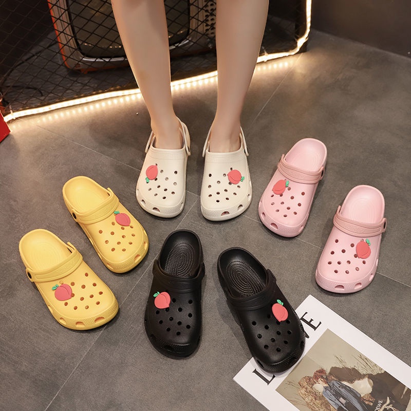 Giày Đục Lỗ Nhỏ Nhắn Xinh Xắn Dành Cho Nữ