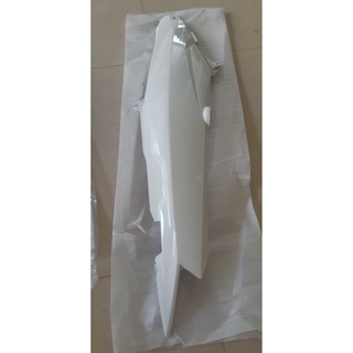 Ốp sườn Sirius trắng Yamaha