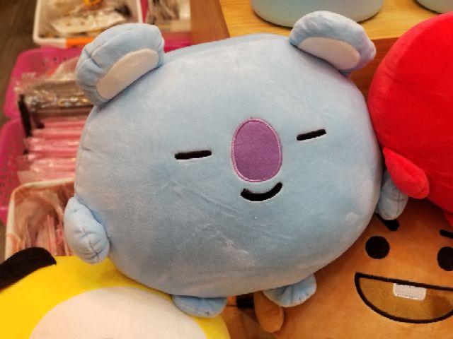 Gối ôm BT21 Pompong Plus Cushion Pillow