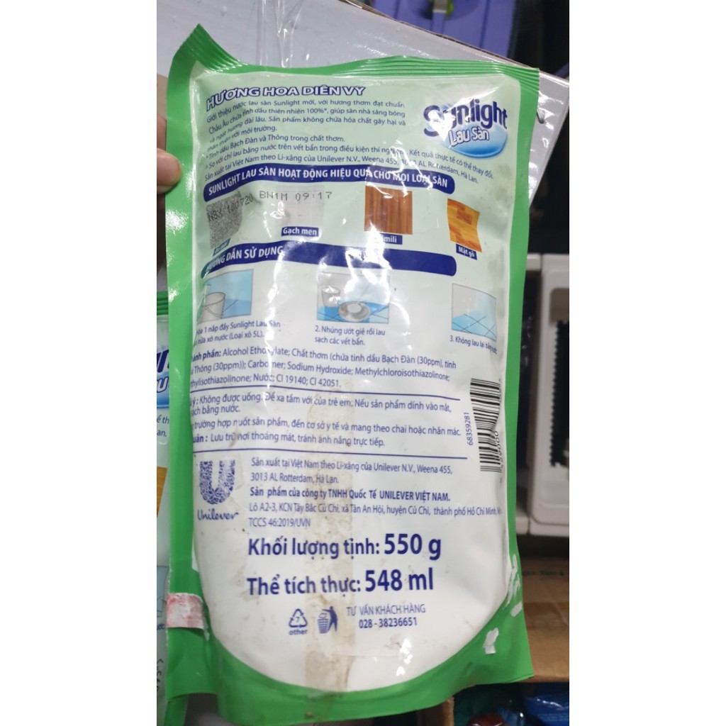 Nước lau sàn Sunlight hương hoa diên vỹ và hoa ly ly