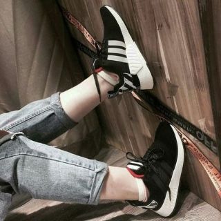 Giày adidas NMD R2 tokyo