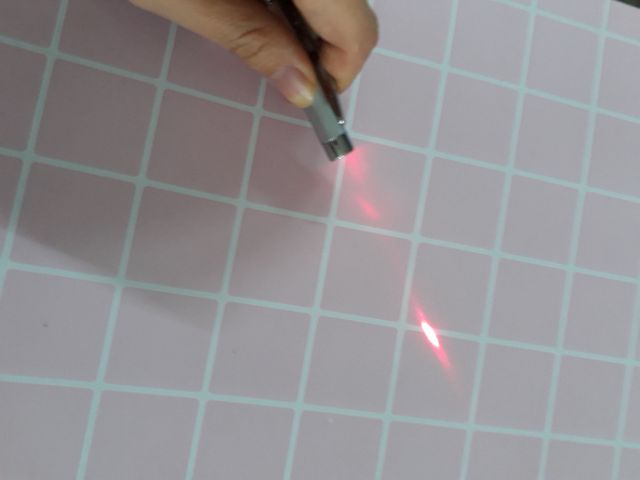 Bút chỉ bản đồ laser