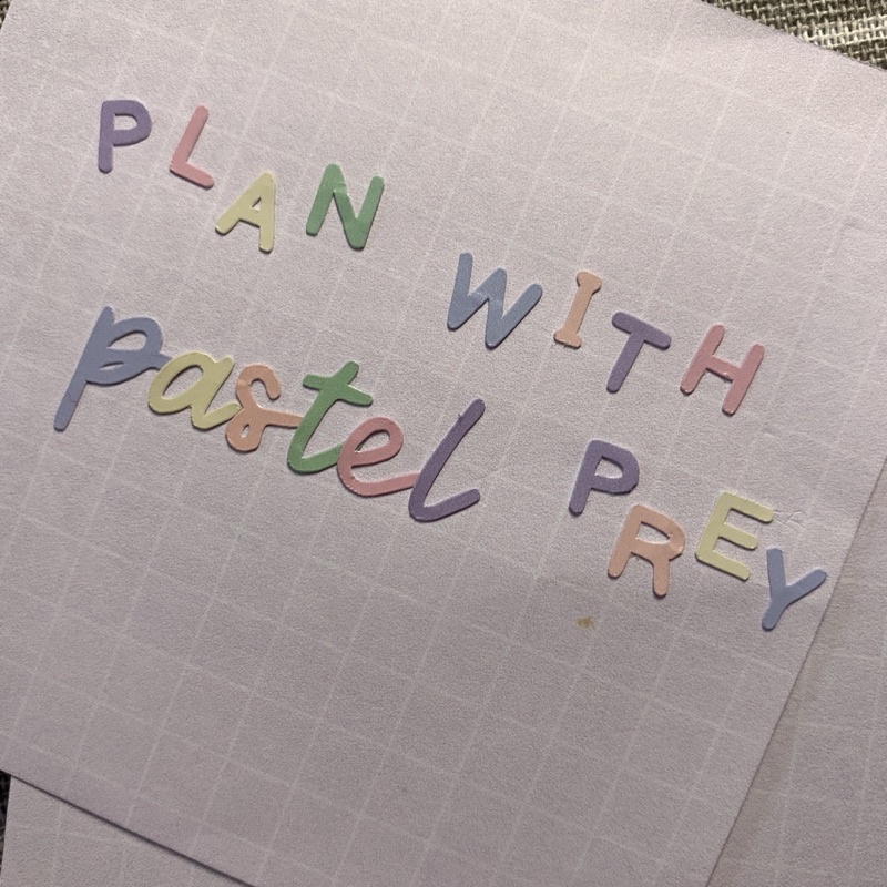 Handlettering Alphabet | Sticker chữ cái viết tay trang trí sổ, Bullet journal | Designed by Plan With Prey