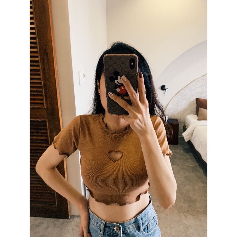 Áo Thun Croptop Ôm Body Khoét Ngực Tim 🖤🖤