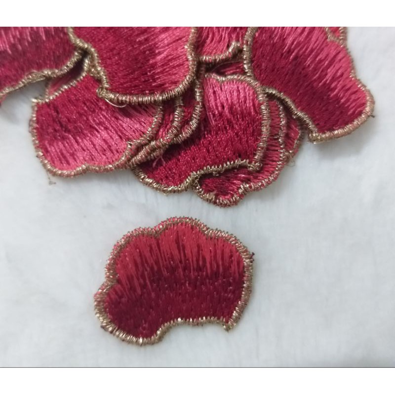 Cánh hoa trang trí.