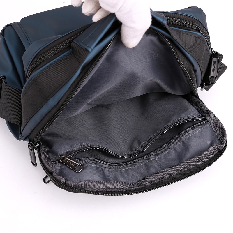 Túi đeo chéo nam chất liệu Oxford chống thấm nước, đựng ipad, thiết kế nhiều ngăn tiện dụng – DCN9032 Fortune Mouse