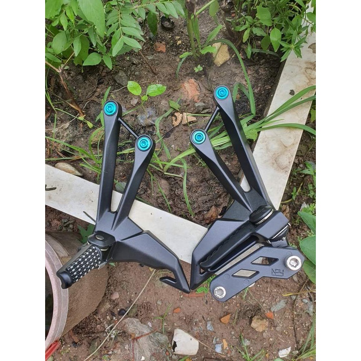Gác chân z1000 gắn ex150 như zin
