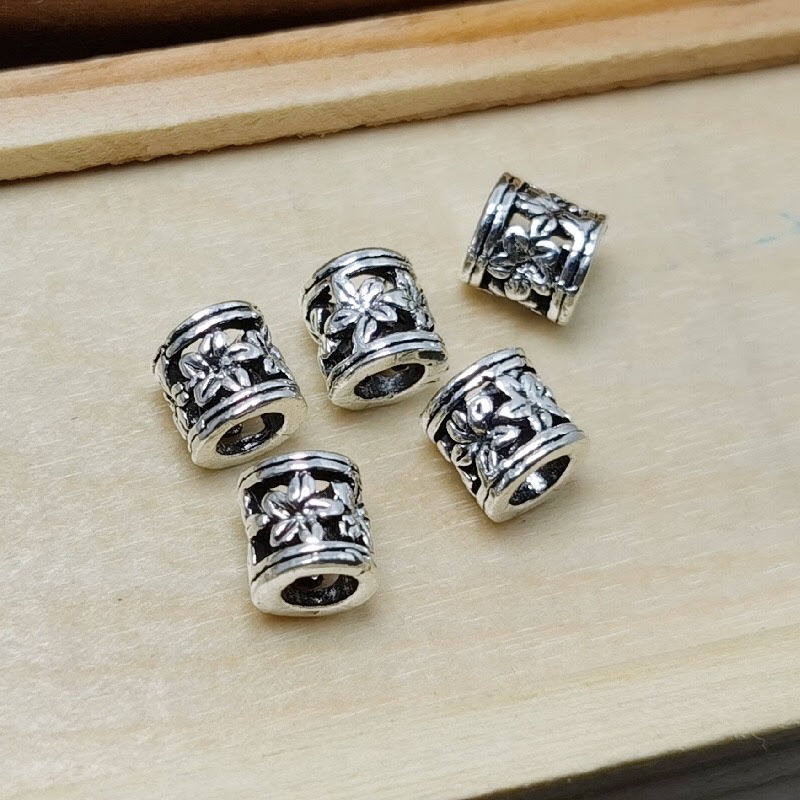[GIÁ SỈ] Charm trụ khắc bông hoa cực xinh - PHL056