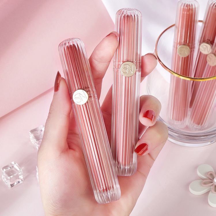 Son Kem Màu Lì Mịn Như Nhung Xinh Xắn