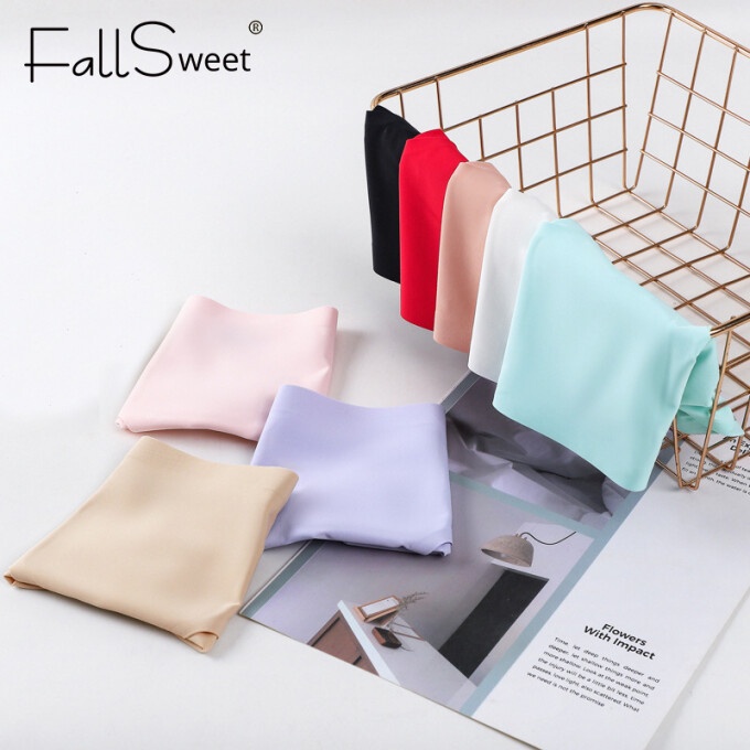 FallSweet M-2XL Quần Lót Lụa Lạnh Không Đường May Lưng Vừa Thoáng Khí Thoải Mái Cho Nữ Plus Size